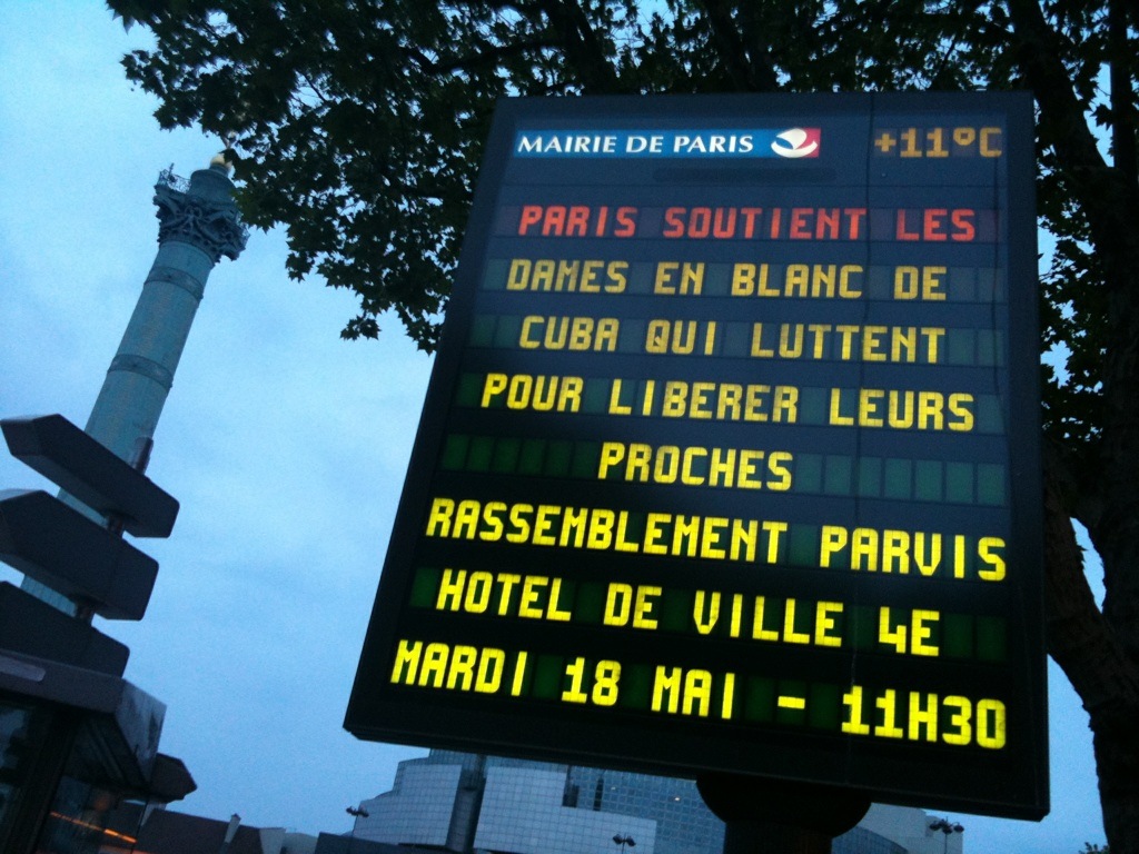 Afiche digital Damas de Blanco por todo París