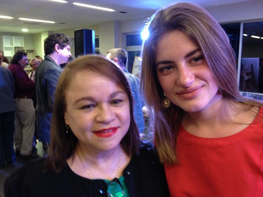 Con Tina, una de las estudiantes que me presentó hoy