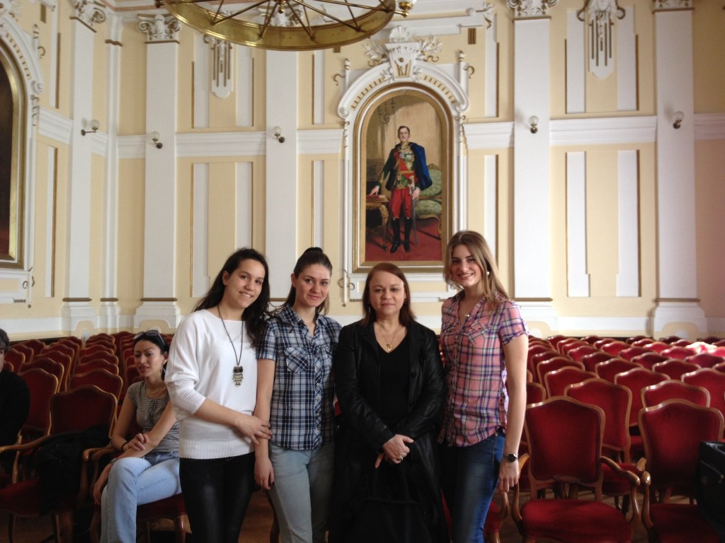 Con las estudiantes que me presentaron