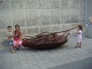 Cucarachas del artista cubano Roberto Fabelo. Museo Nacional de Bellas Artes, La Habana.