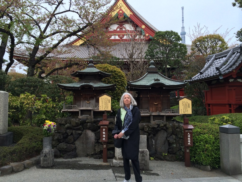 Miriam Cabrera Infante en el Templo Senso-Ji