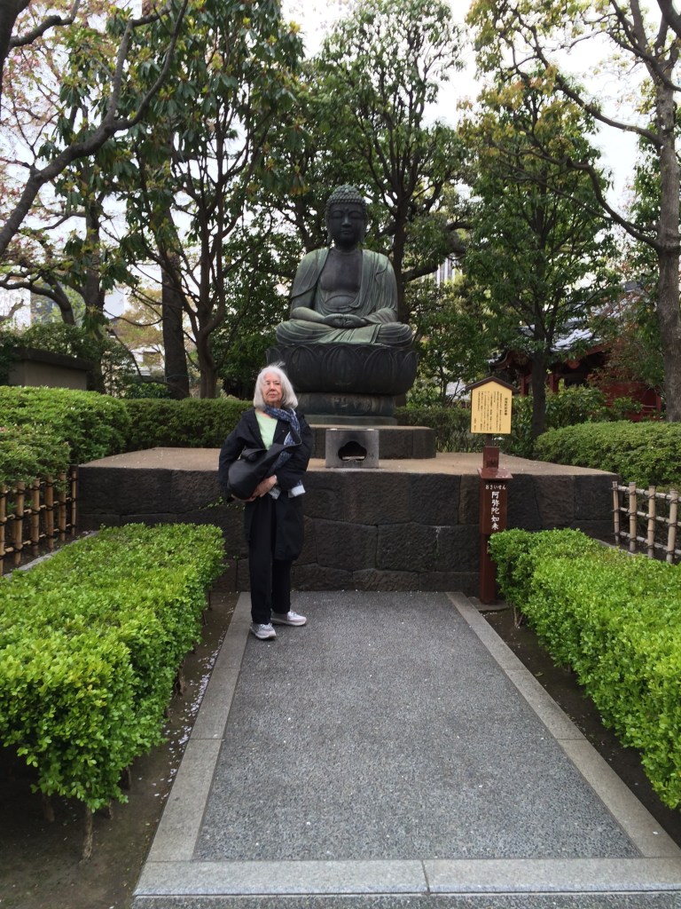 Miriam Gómez en el Templo Senso-Ji